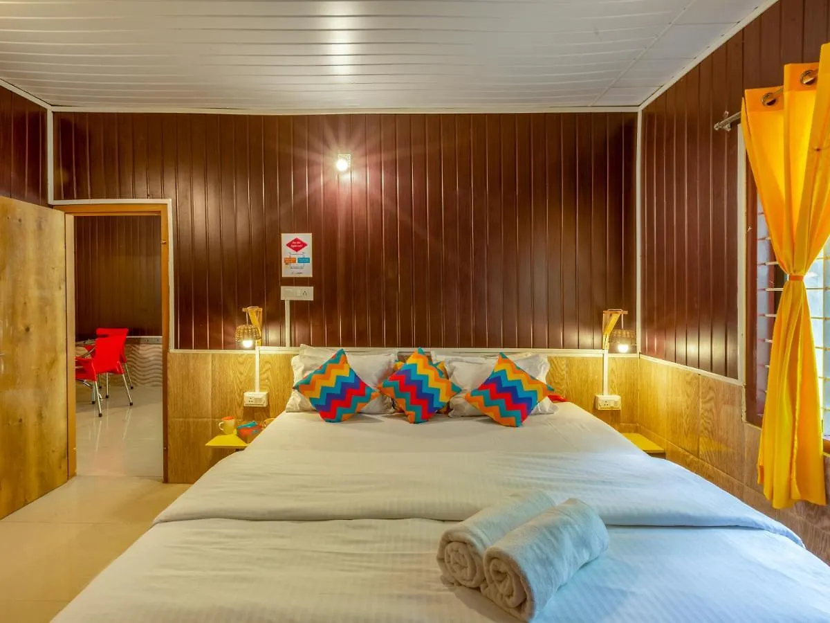Gostops Munnar Hostel