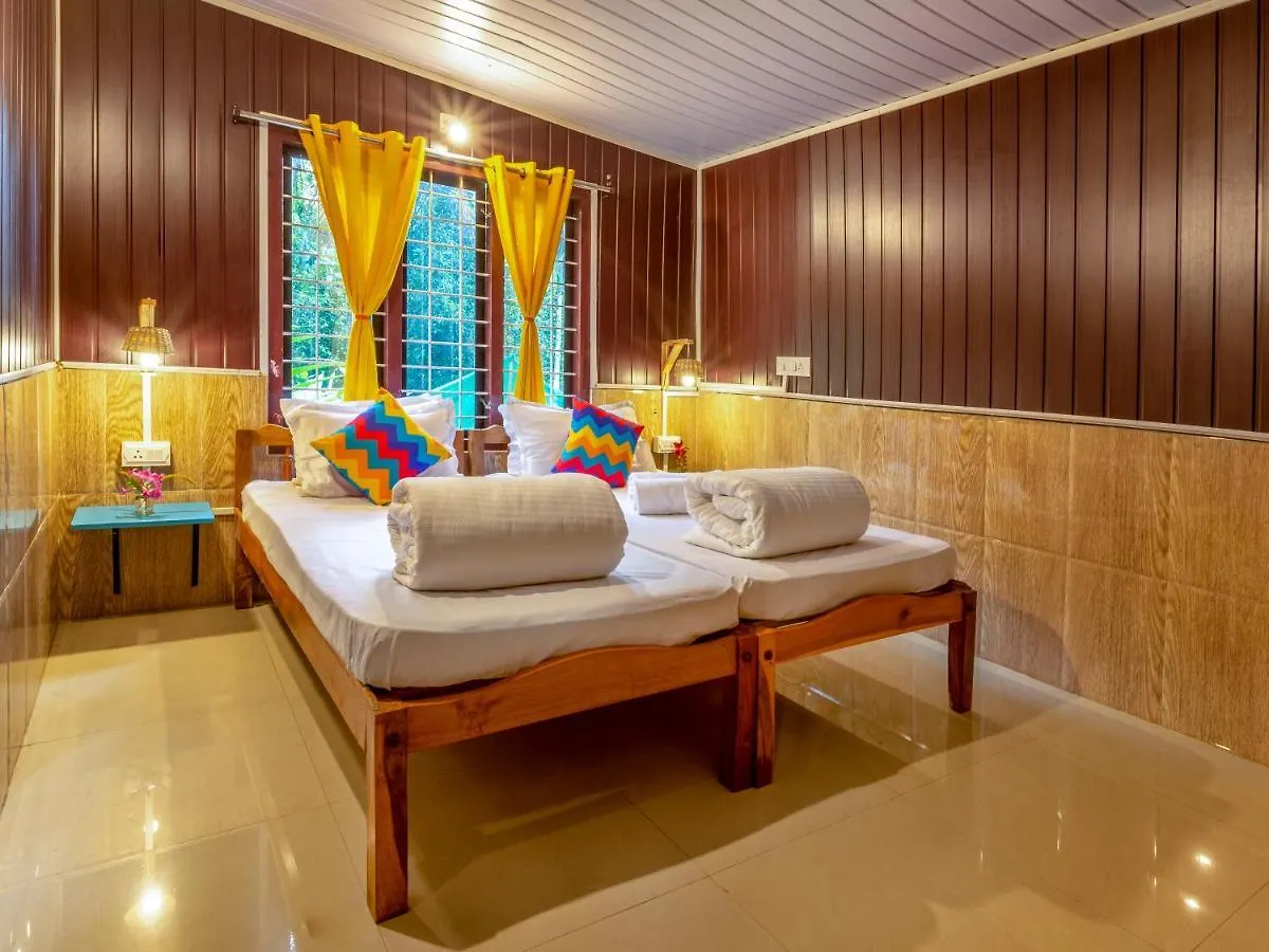 Gostops Munnar Hostel